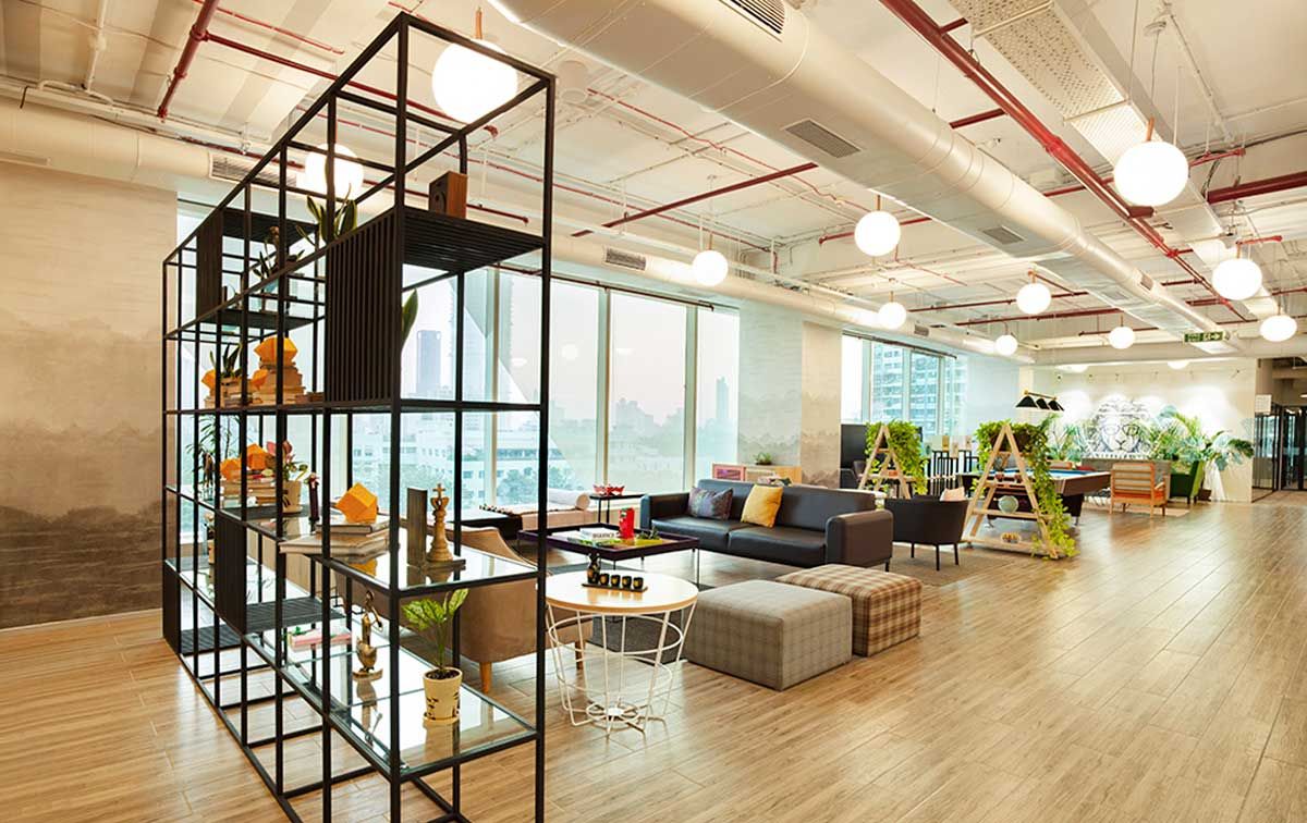 Cowrks Prudential — photo 2