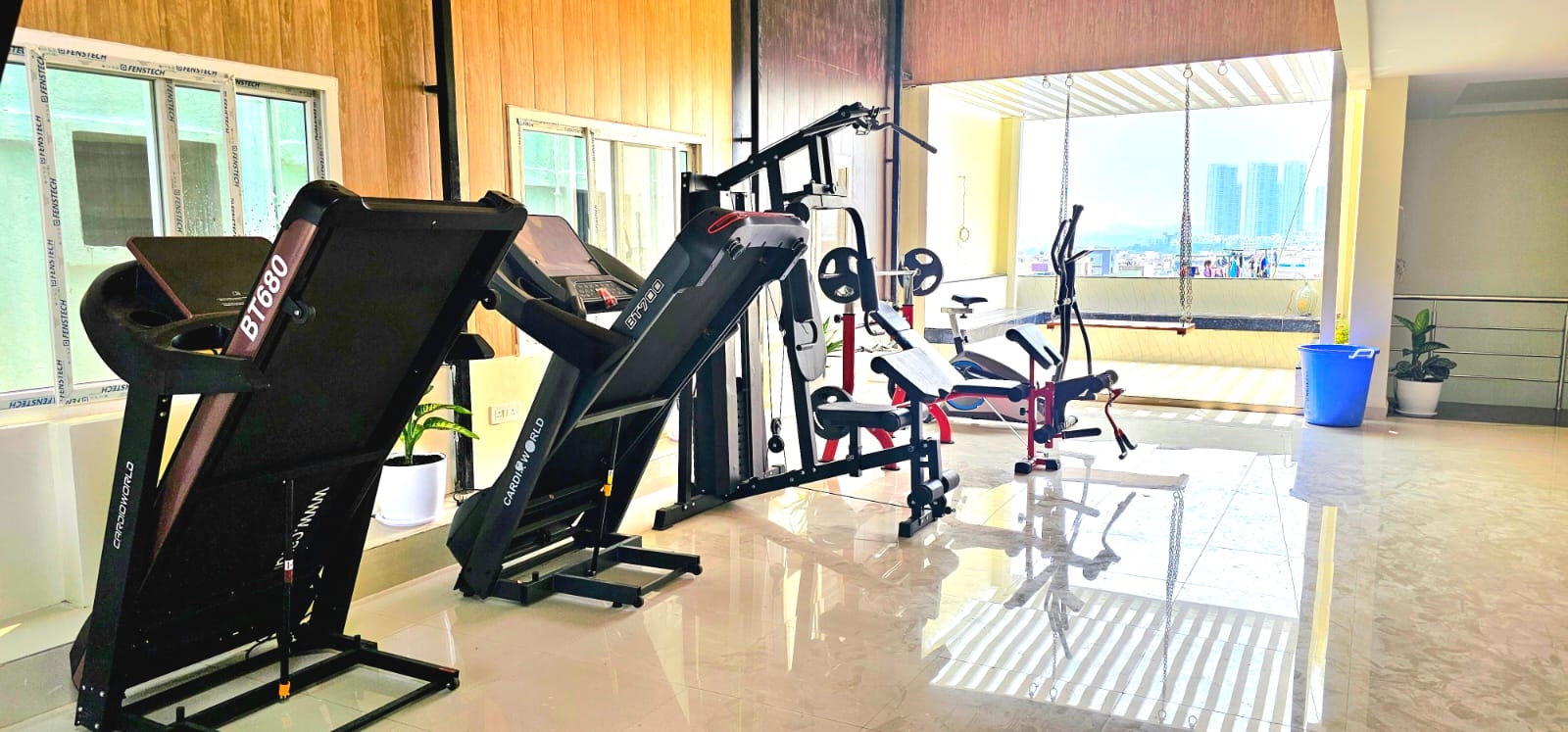 V live primium men's pg — photo 2