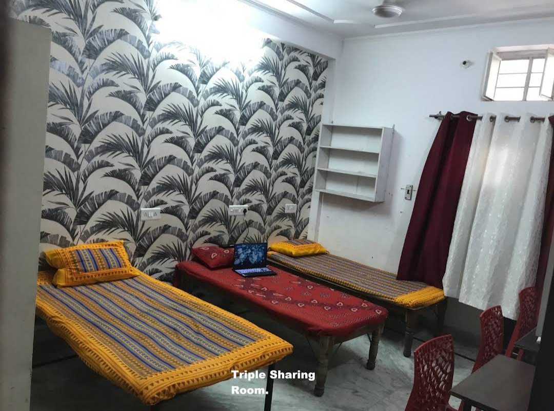 GUPTAS PG — photo 5
