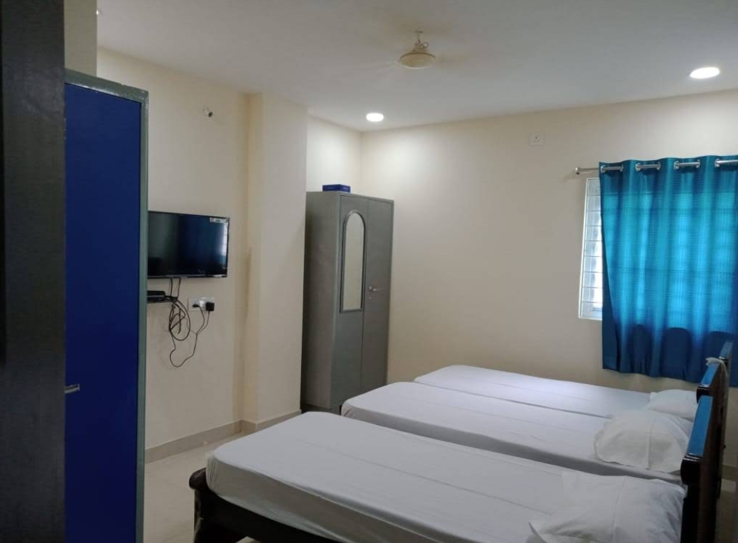 AKSHATHA luxury women's hostel — photo 5
