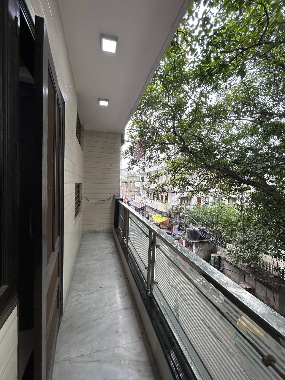 DU INN SWING HOUSE BOYS PG — photo 5