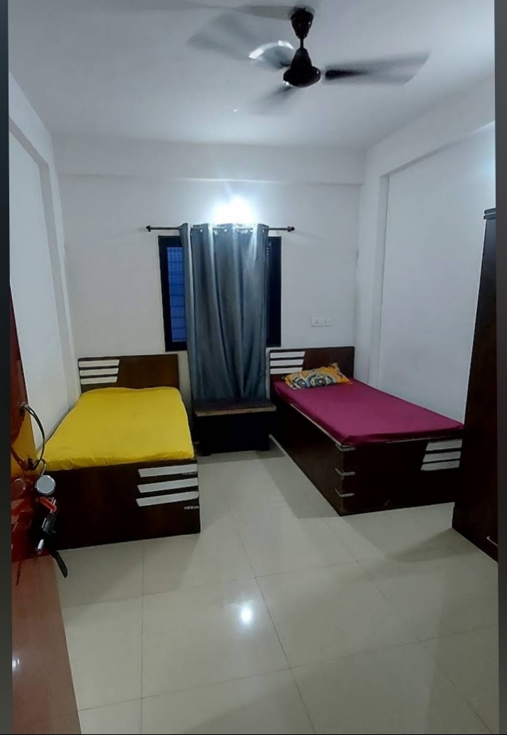 Gurukrupa Executive Boys pg — photo 2