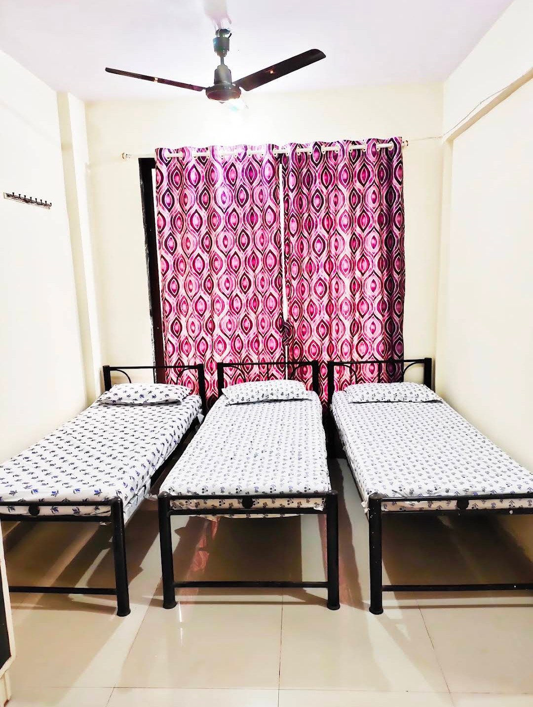 Mumbai paying guest ( khar) — photo 3