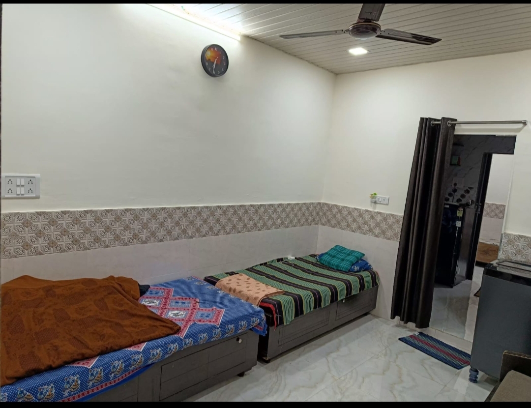 PG In Andheri West — photo 1