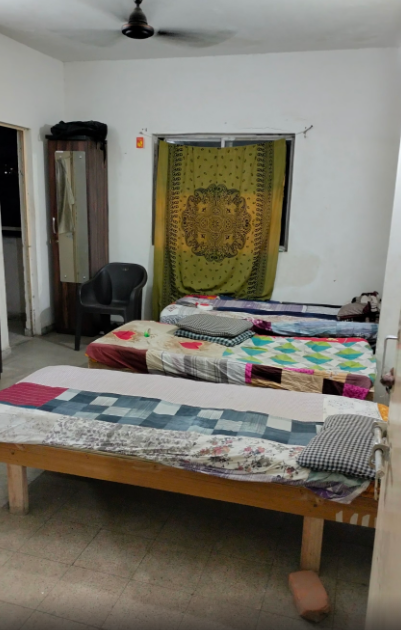 RADHE  KRISHNA PAYING GUEST — photo 1