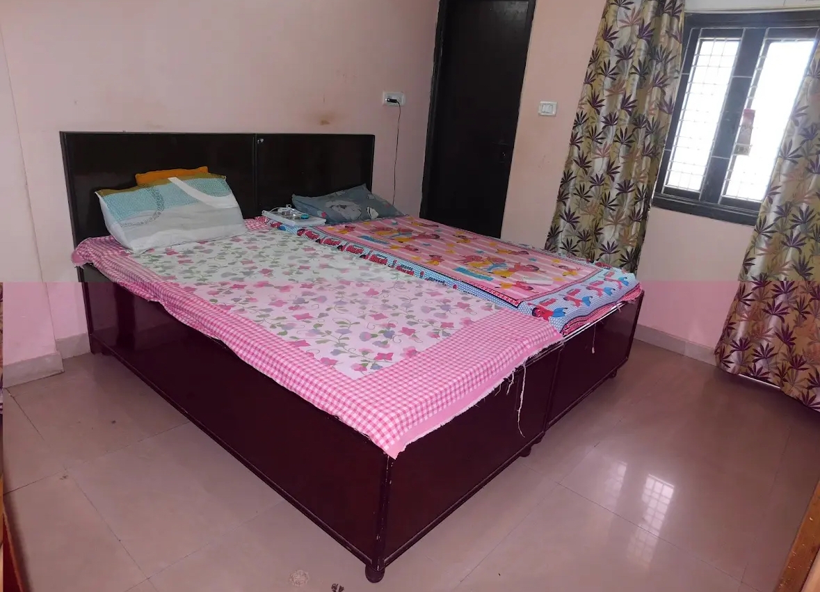 Mannat Girls Pg — photo 5
