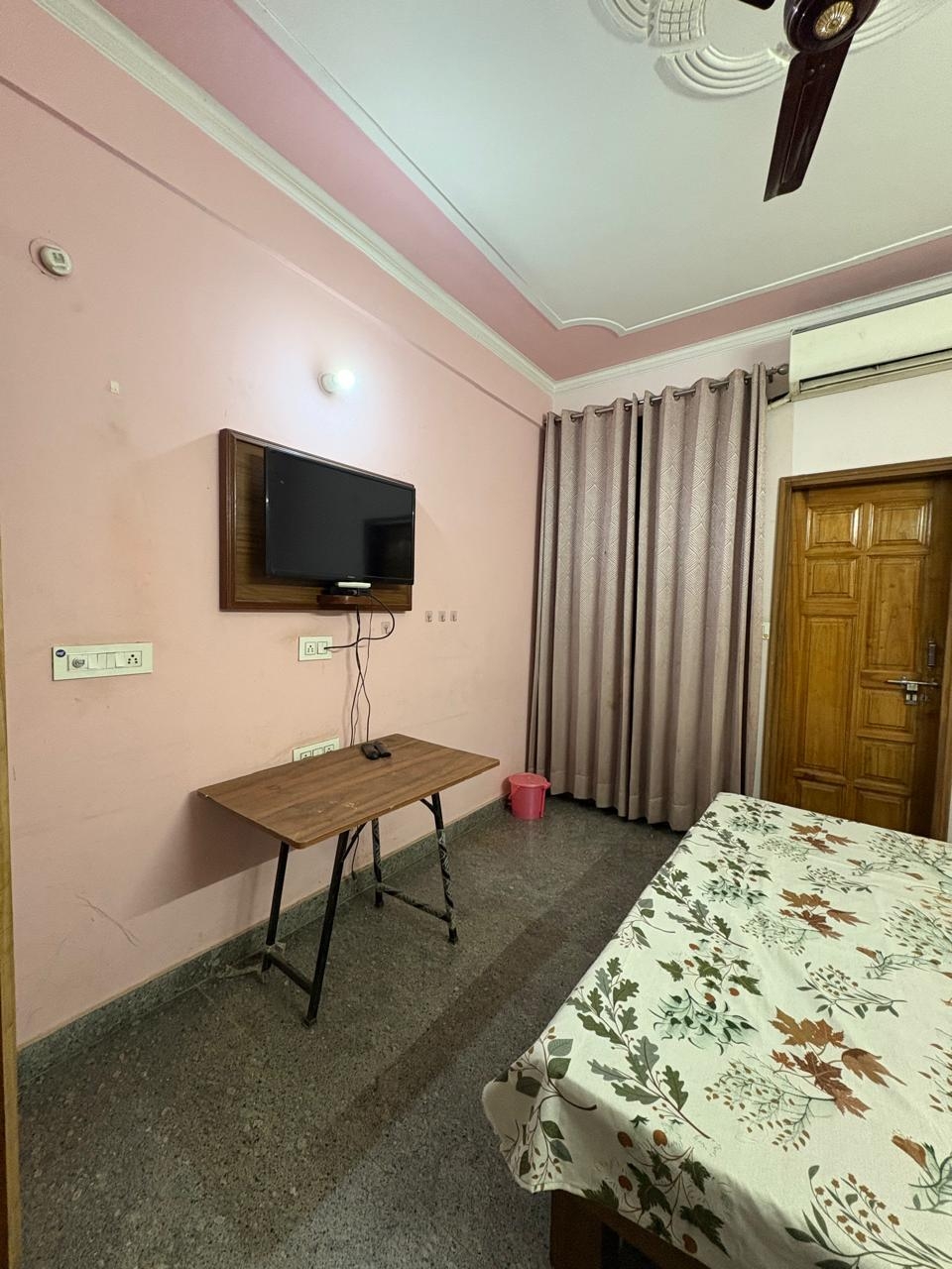 Krishna Coliv PG — photo 4