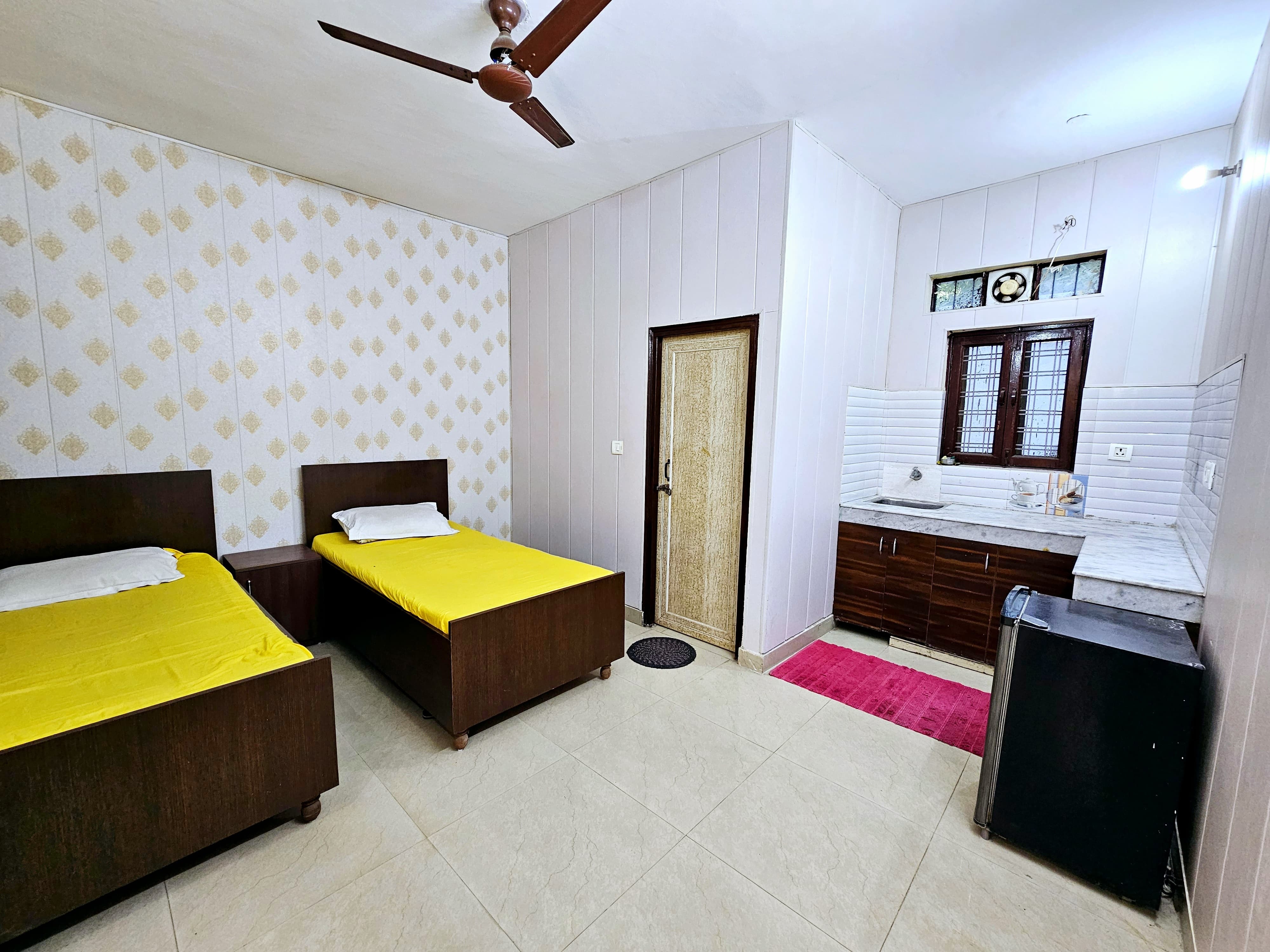 AMRIT RESIDENCY — photo 2