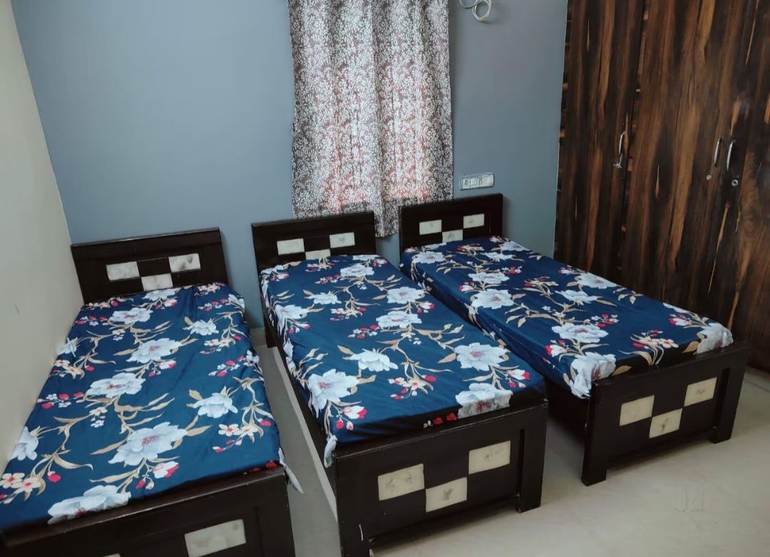A M Star Women's Luxury Pg And Hostel — photo 3