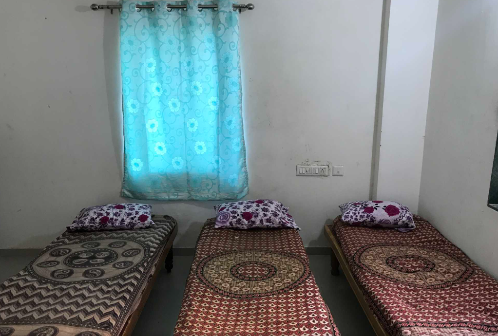 JANAM PAYING GUEST — photo 1