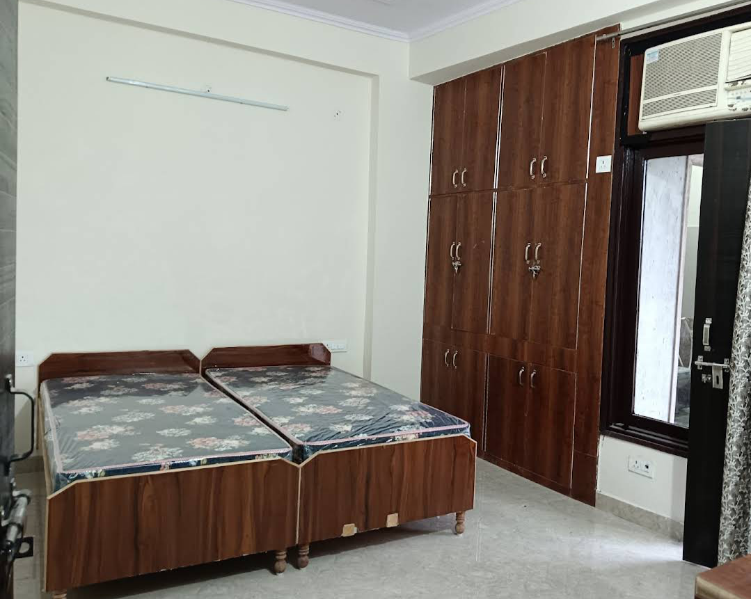 PG for Males at noida — photo 5