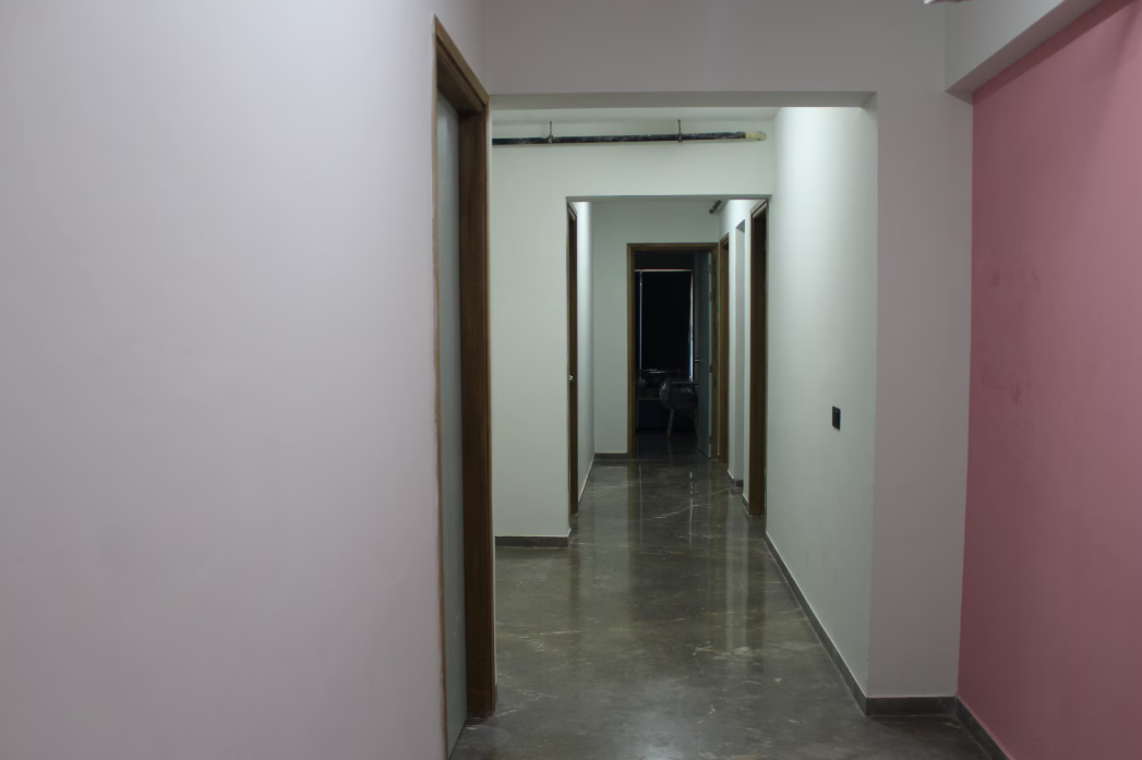 BHAGWAT OSTELLO — photo 1