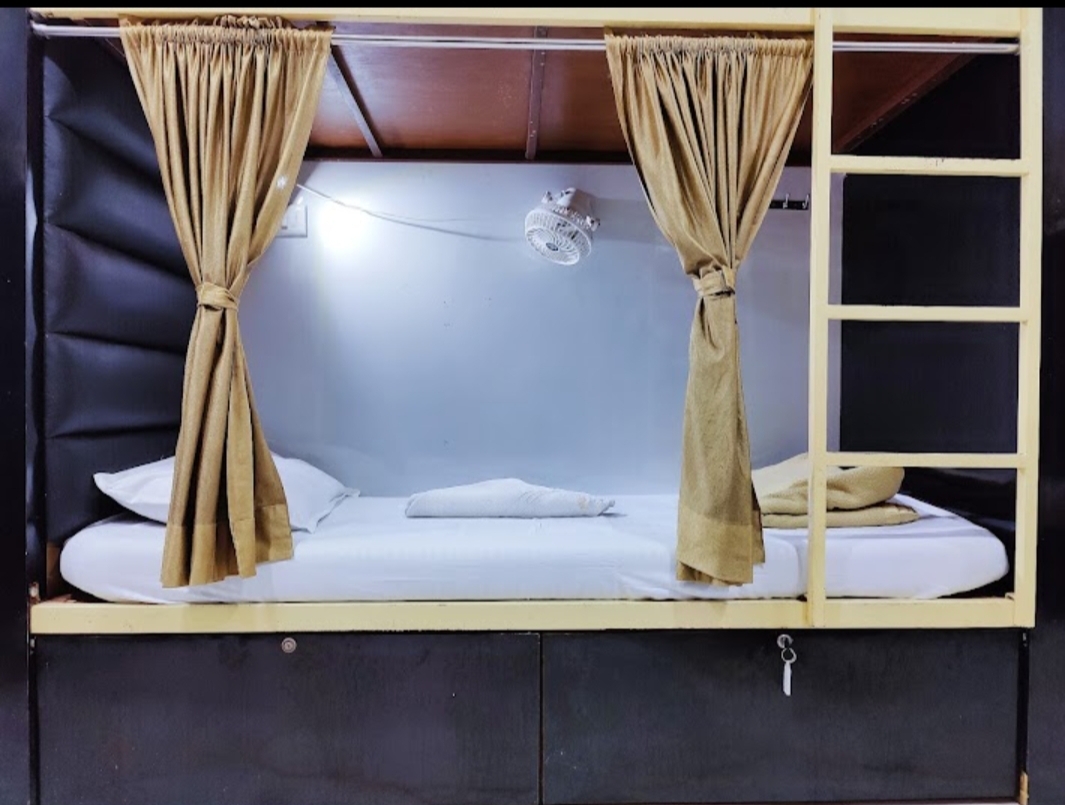 DORMITORY WORLD | AC 24 Hours — photo 2