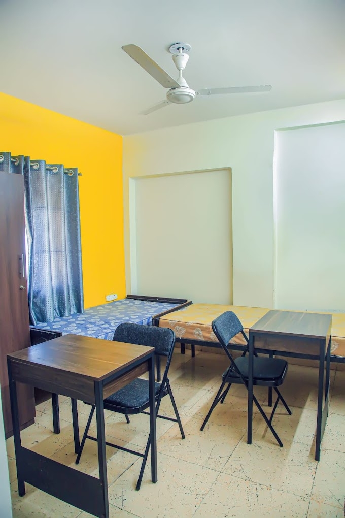 Good Room - Boys Luxury Hostel — photo 2