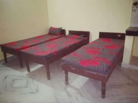 DEN HOUSE PG — photo 1