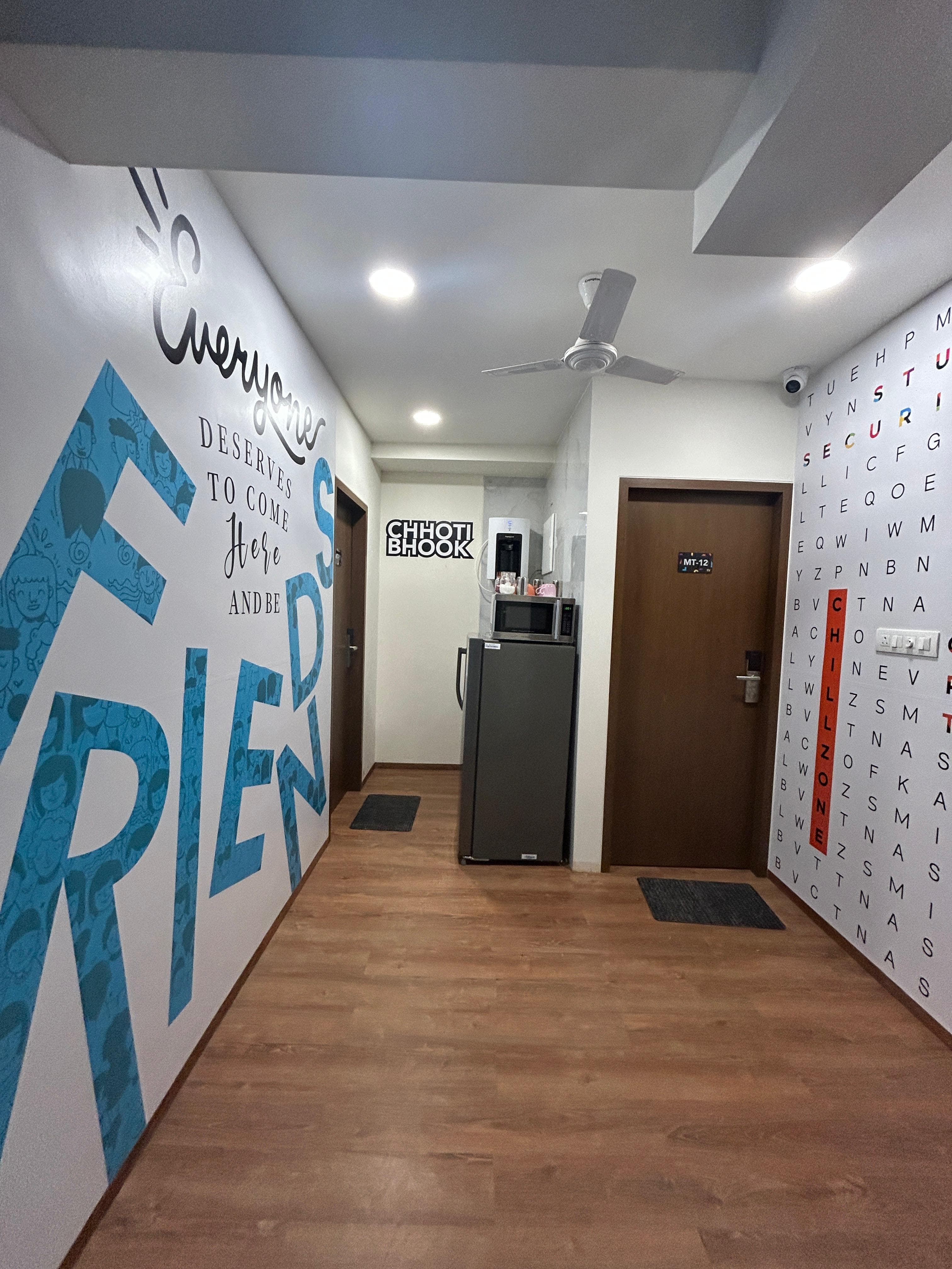 Youthville Juhu JVPD Scheme - Premium Student Hostel & PG — photo 3