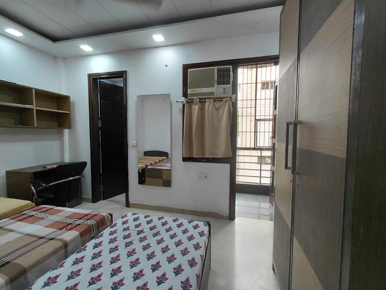 RK HOMES girls PG — photo 3