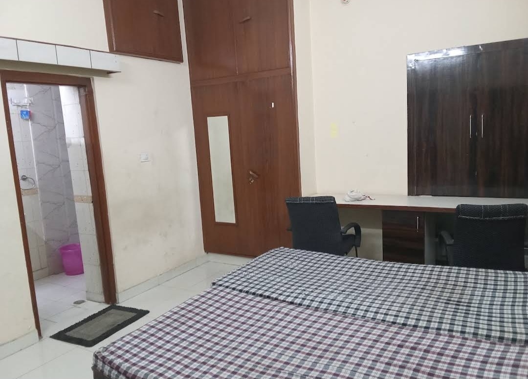Shree Krishna Boys (hostel) — photo 5