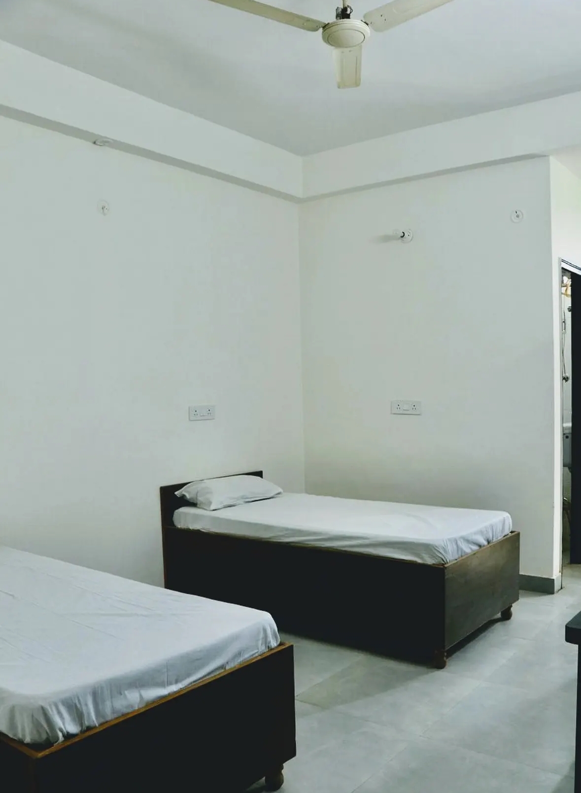 Circuit House Boys And Girls Pg — photo 1