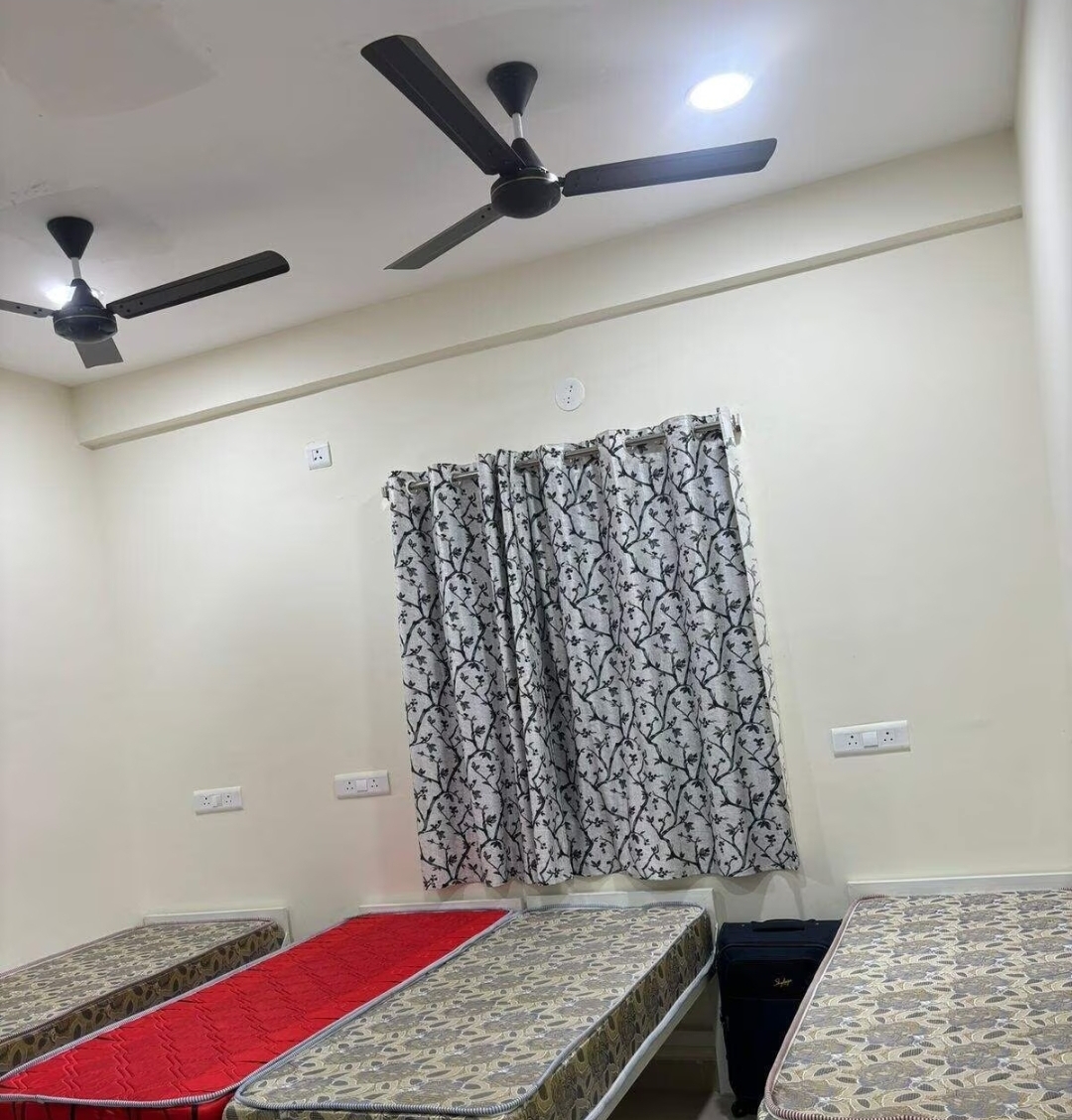 Sri Sai Ladies Deluxe Hostel — photo 4