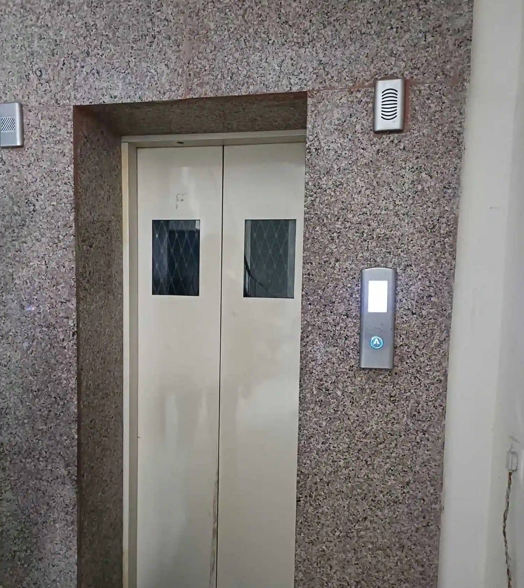 Royal Boys Hostel — photo 3