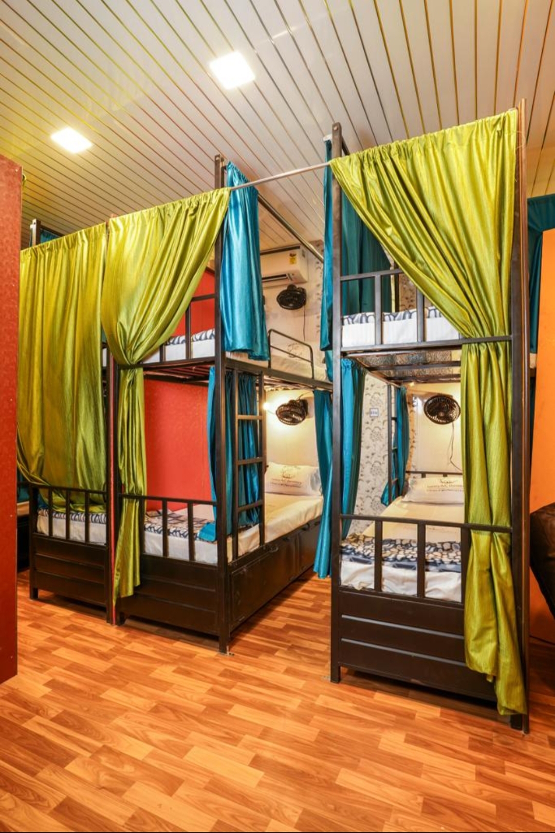 Jeh's Nest Luxury A/C Dormitory — photo 3