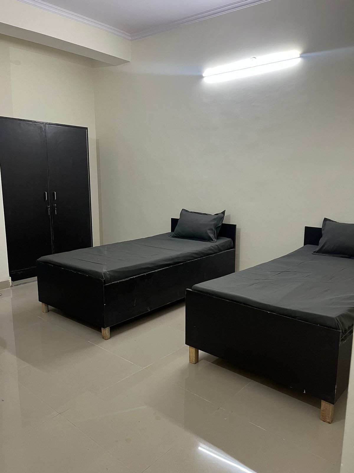 Mannat Boys Pg — photo 6