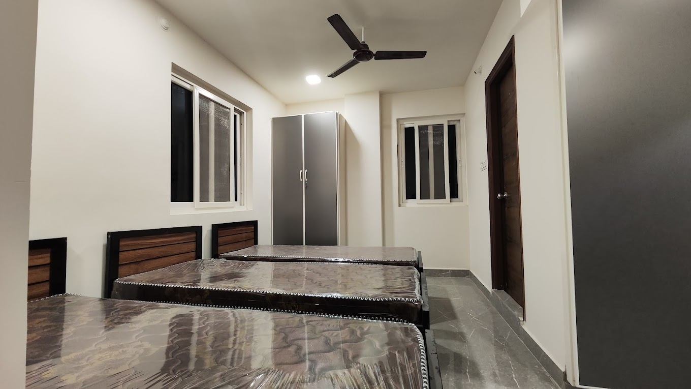 NKR LUXURY MEN'S PG ACCOMMODATION — photo 5