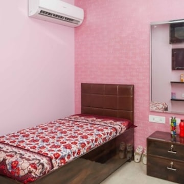 JPS PALACE GIRLS PG — photo 2