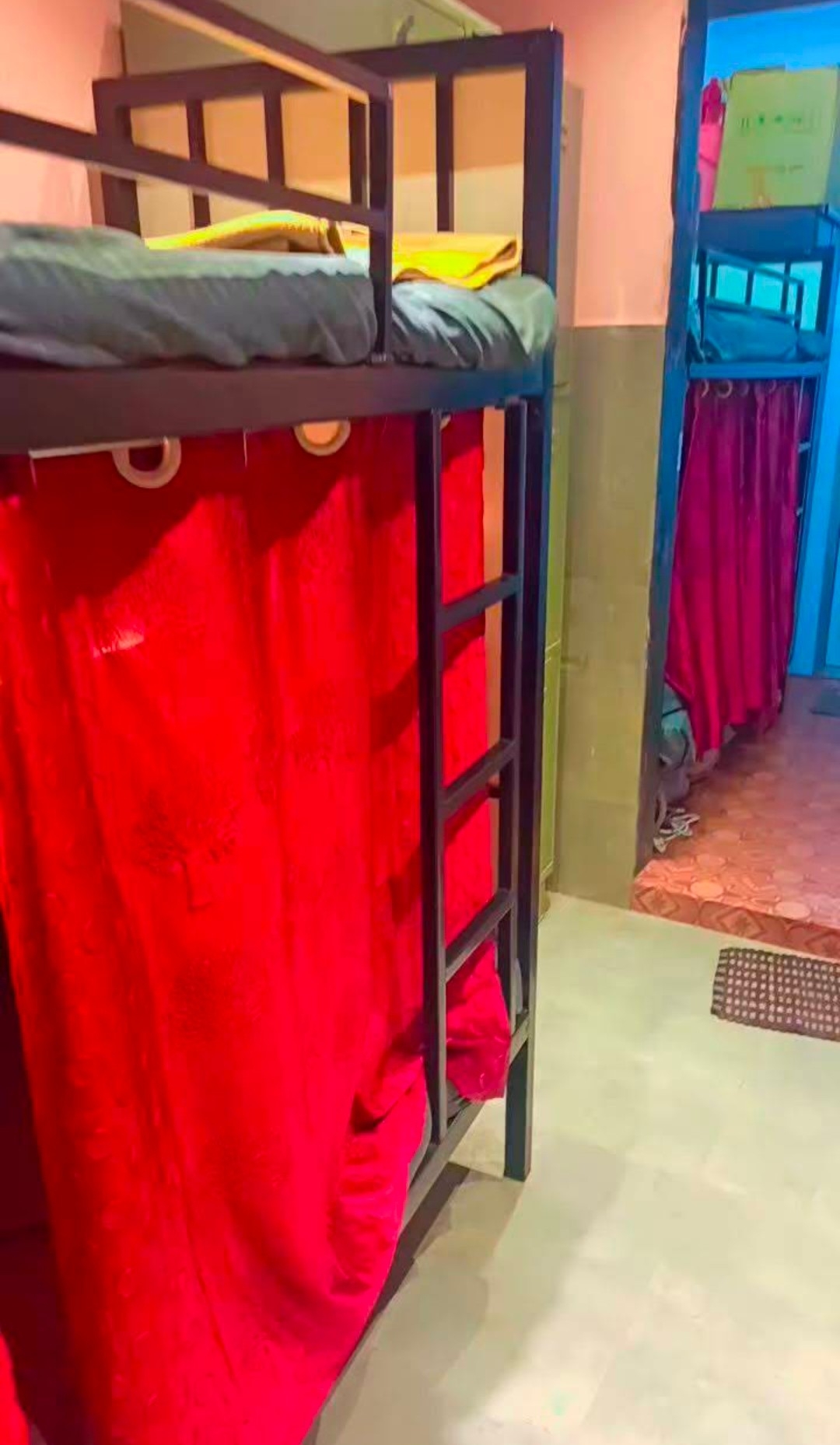 Mumbai paying guest ( khar) — photo 2