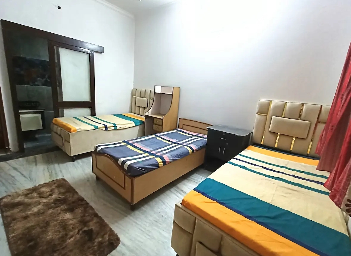 Manmeet Girls House — photo 3