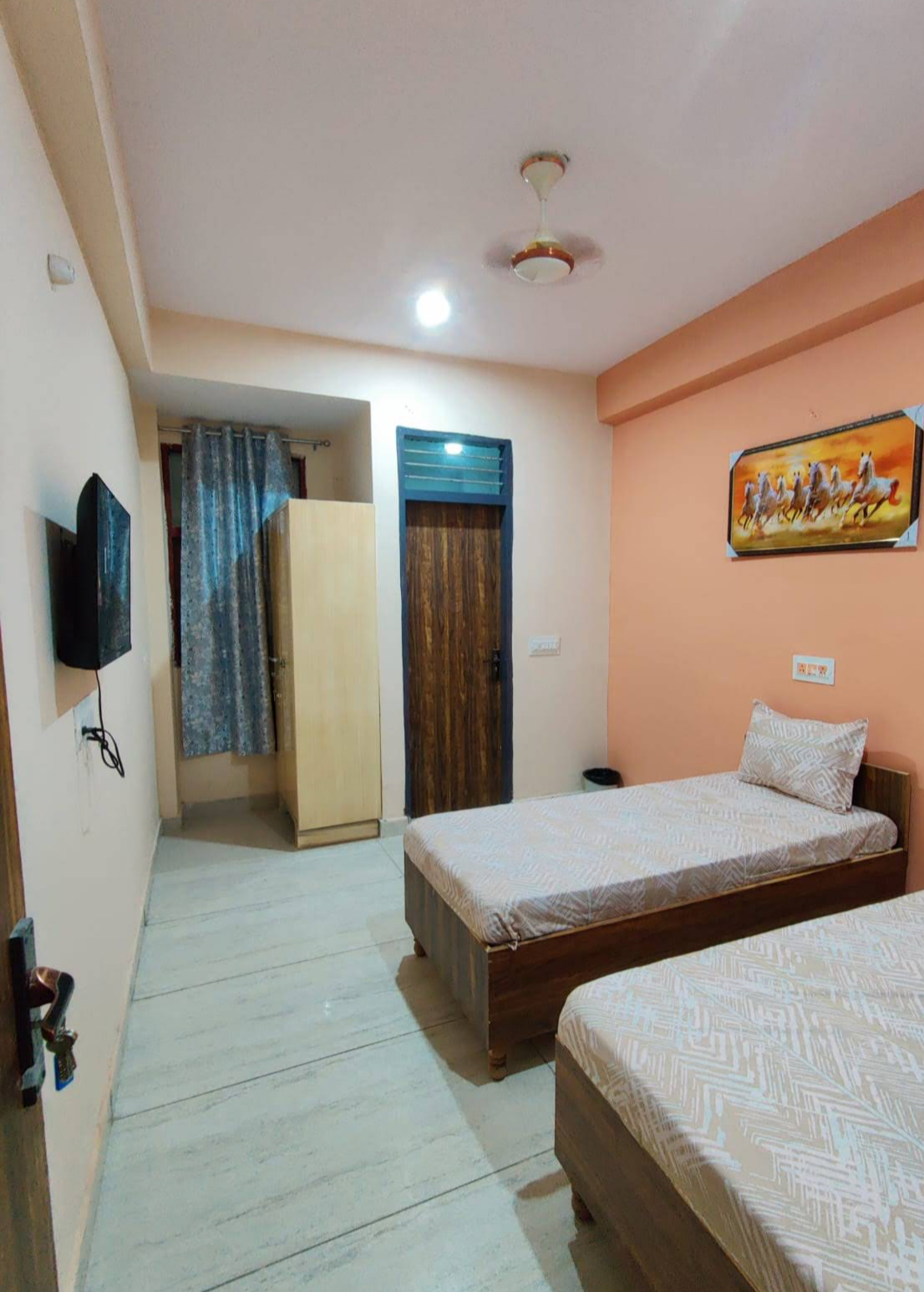 S. R accommodation — photo 4
