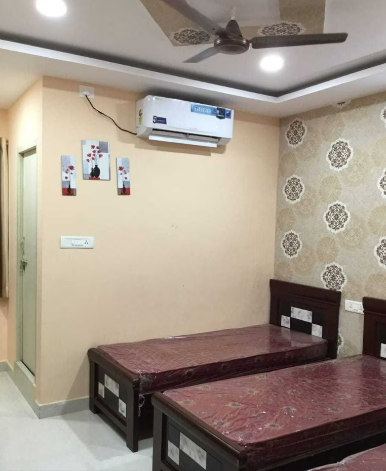 Chandu Luxury Men's PG & Hostel — photo 1