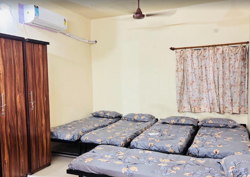 MADHAV BOYS PG — photo 4