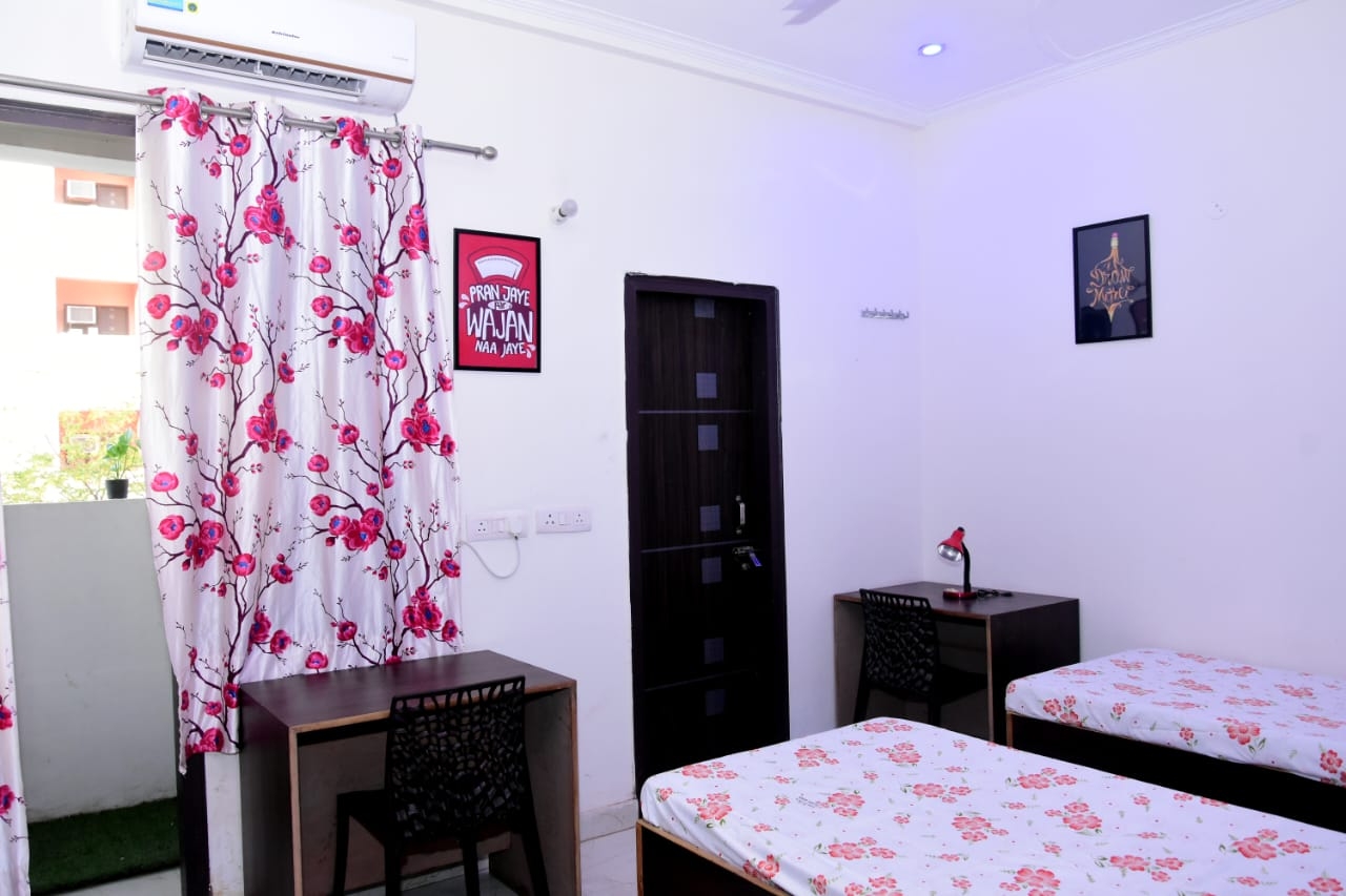 Xact Homes Pg (London Girls) — photo 4