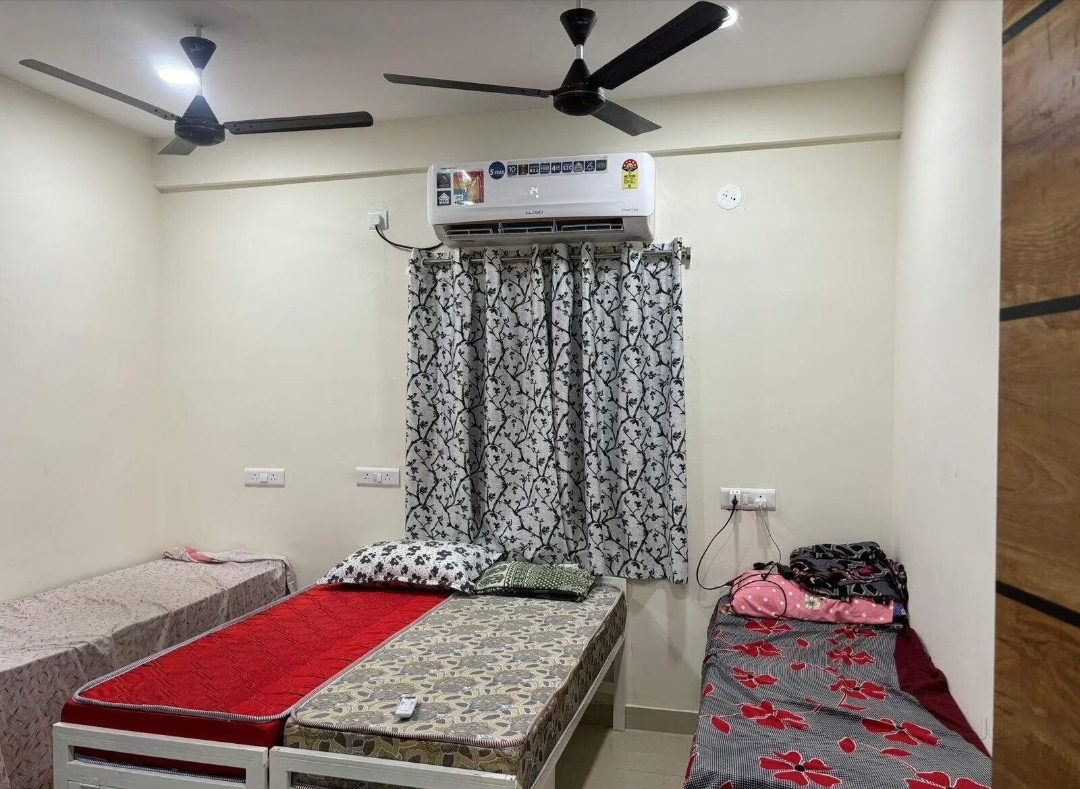 Sri Sai Ladies Deluxe Hostel — photo 2