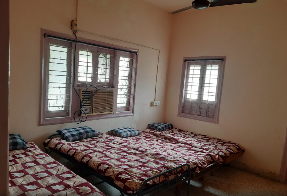 NIRMAY PG FOR BOYS — photo 5