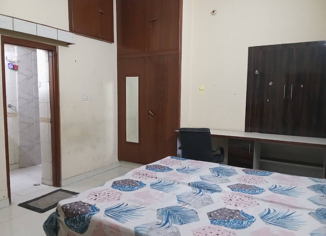 Shree Krishna Boys (hostel) — photo 2