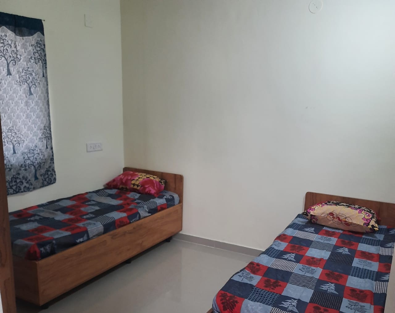Mariya Home Stay For Boys — photo 3
