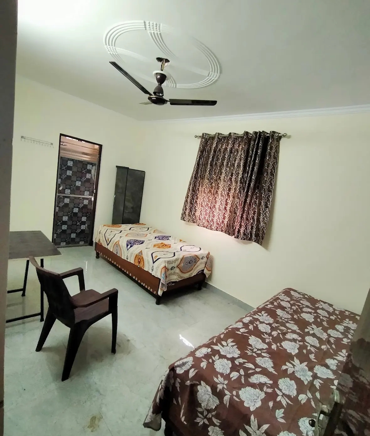 Taj pg — photo 1
