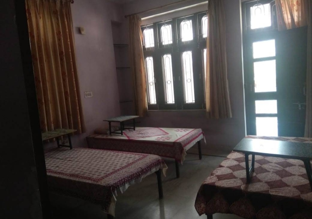 Sonal Elite Homestay Girls Pg — photo 2