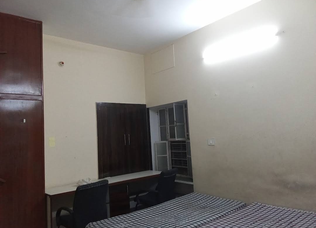Shree Krishna Boys (hostel) — photo 1