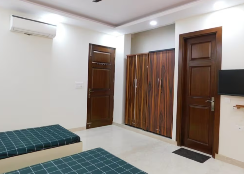 JAGDAMBA PG — photo 4