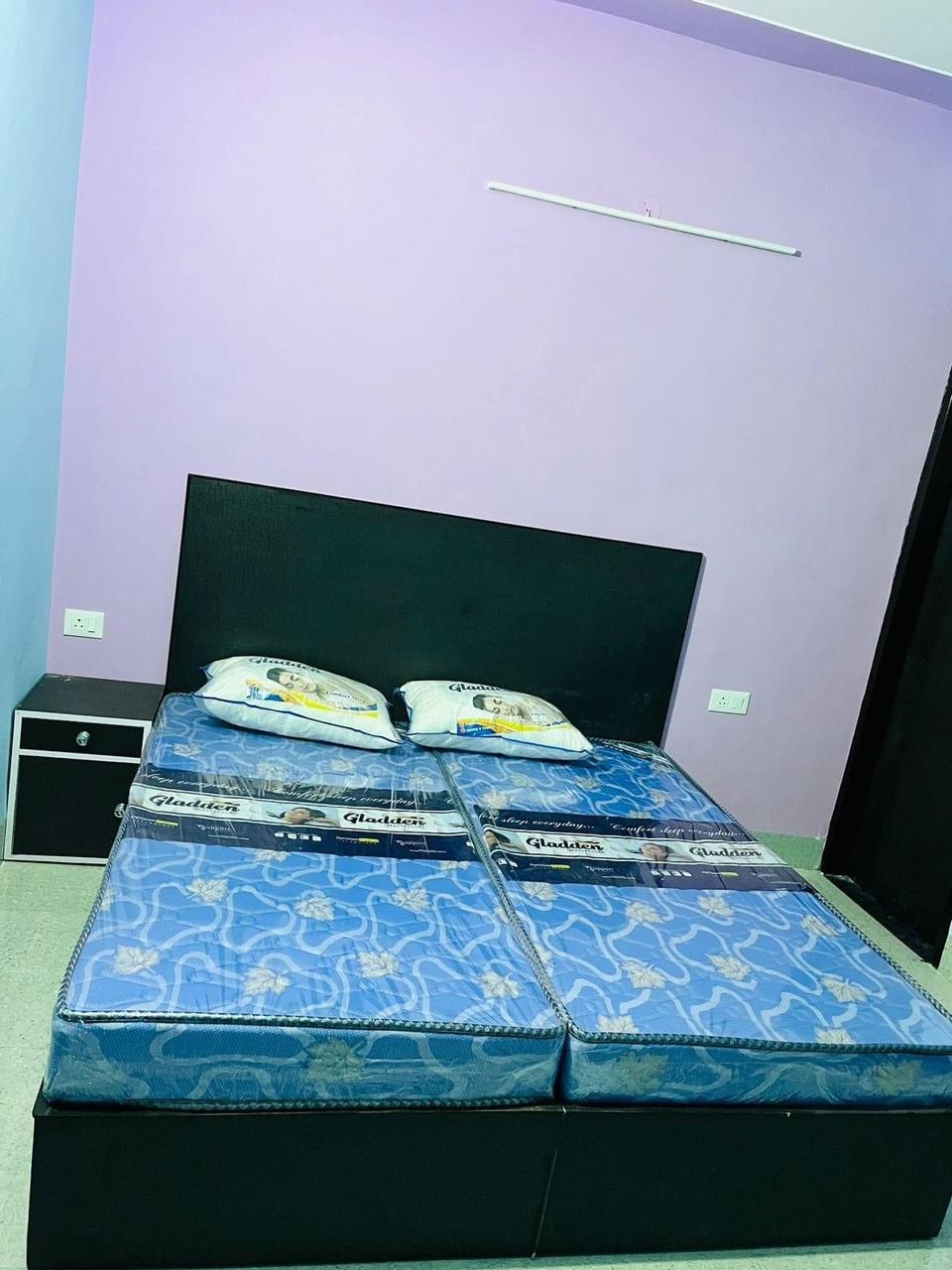 Home's PG — photo 1