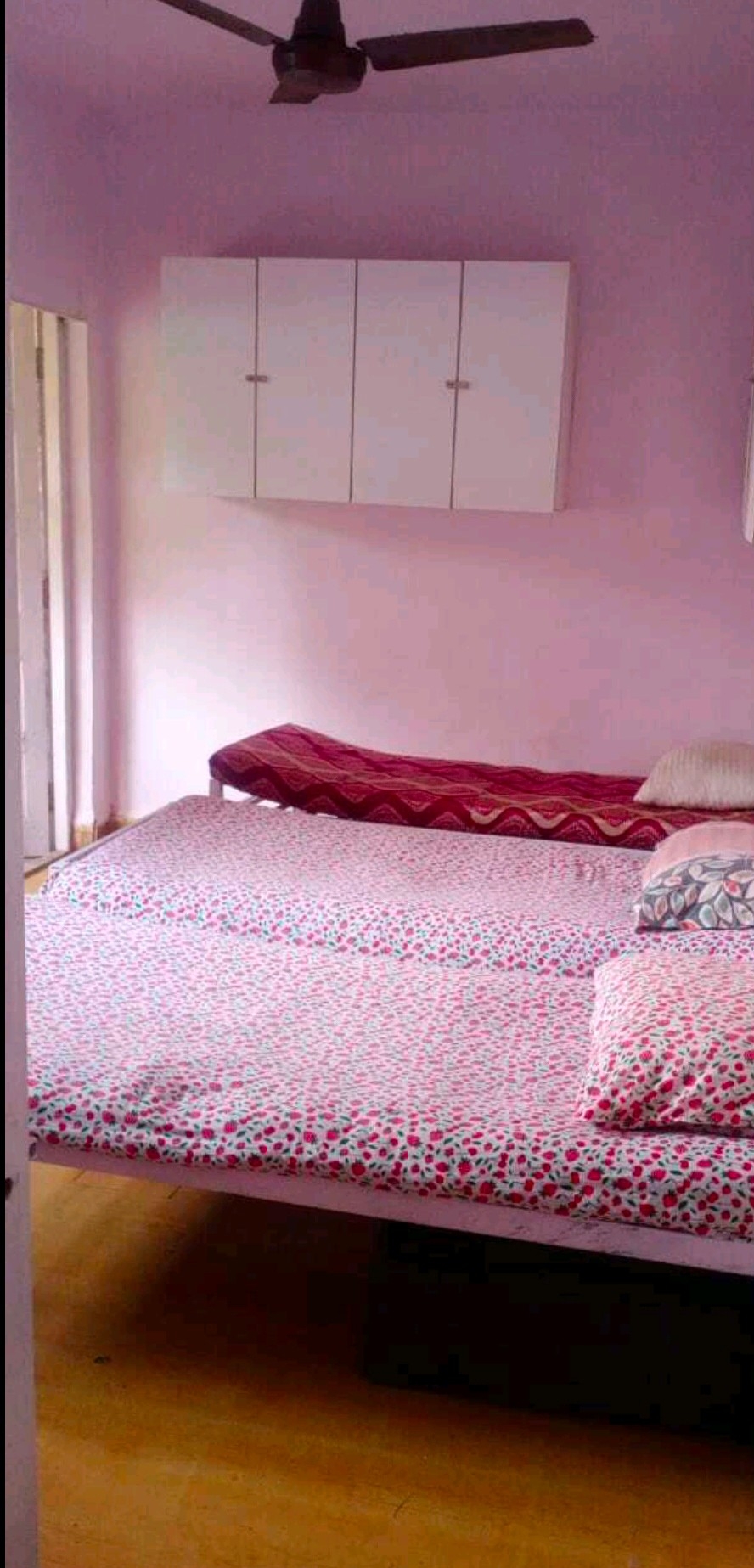 Trust stay paying guest — photo 2