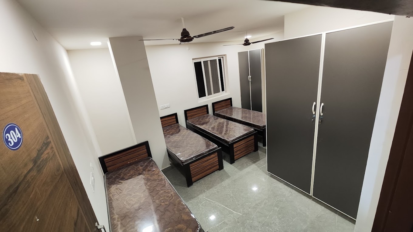 NKR LUXURY MEN'S PG ACCOMMODATION — photo 2