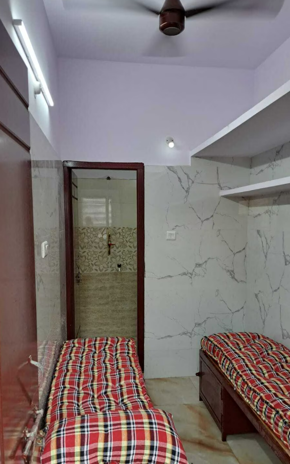 KARUNYA Luxury Lady's Hostel — photo 1