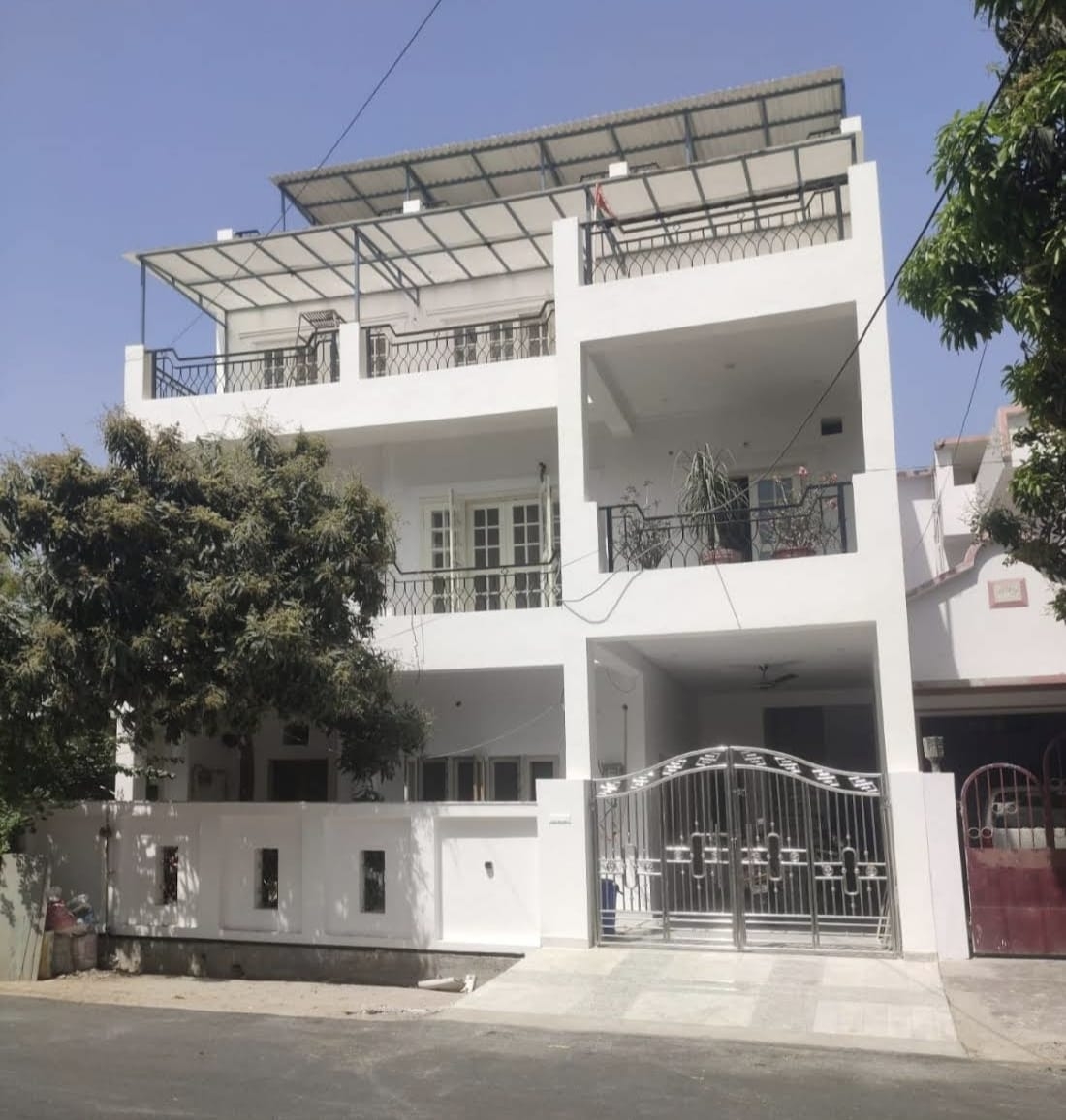 AAKARSH GIRLS PG — photo 3