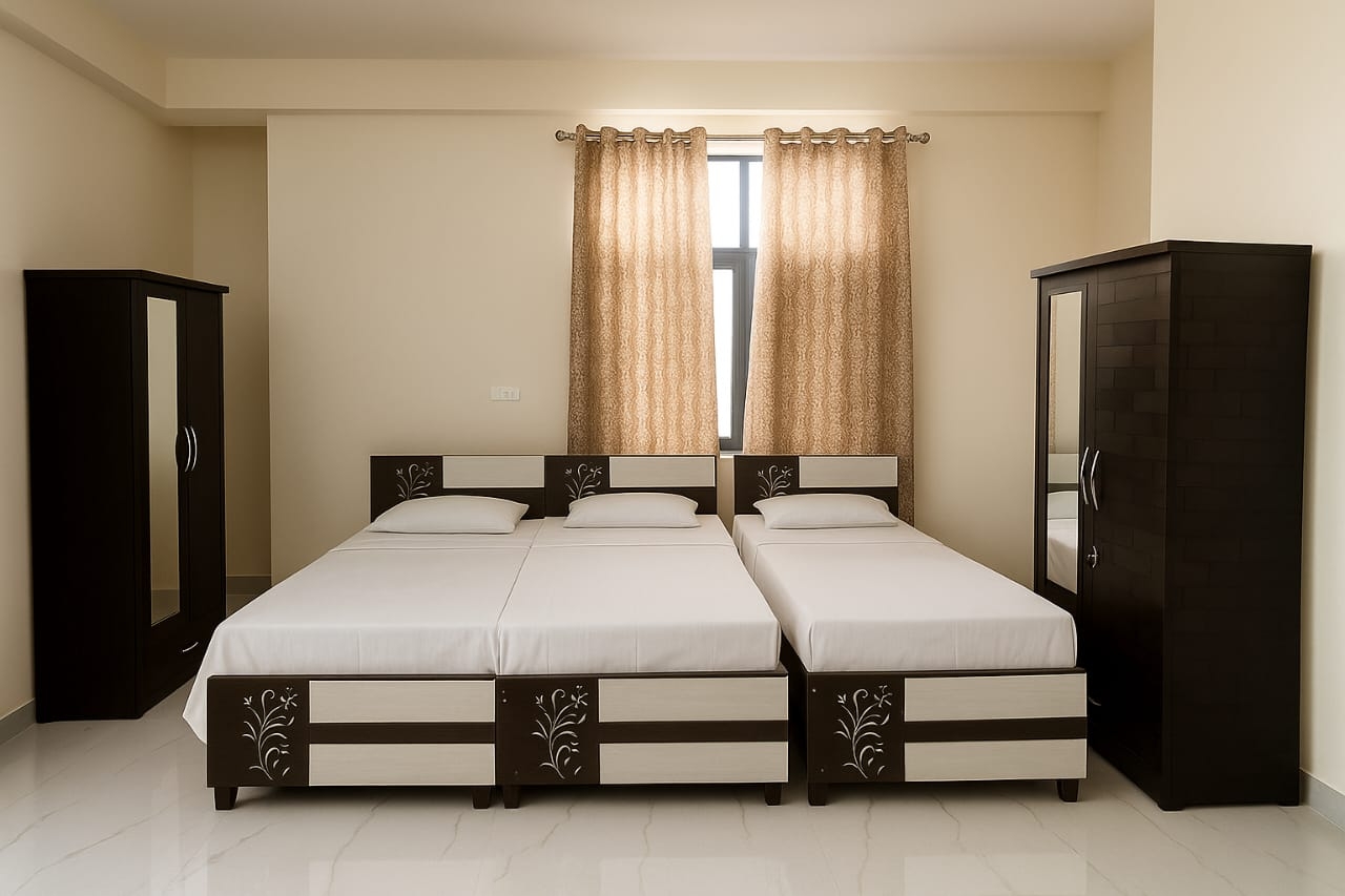 The Harsharan Guest House - Luxury Boys PG in Noida — photo 3