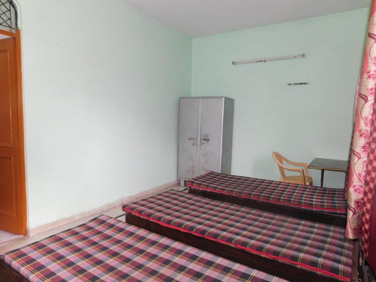 Dhawan hostel boy's — photo 4
